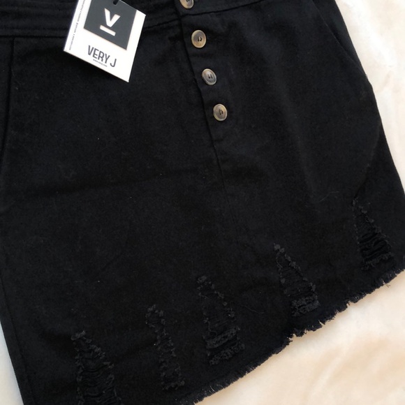 Black jean skirt! - Picture 2 of 6